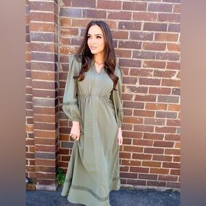 NWT very cute ruffled green 100% cotton smocking dress